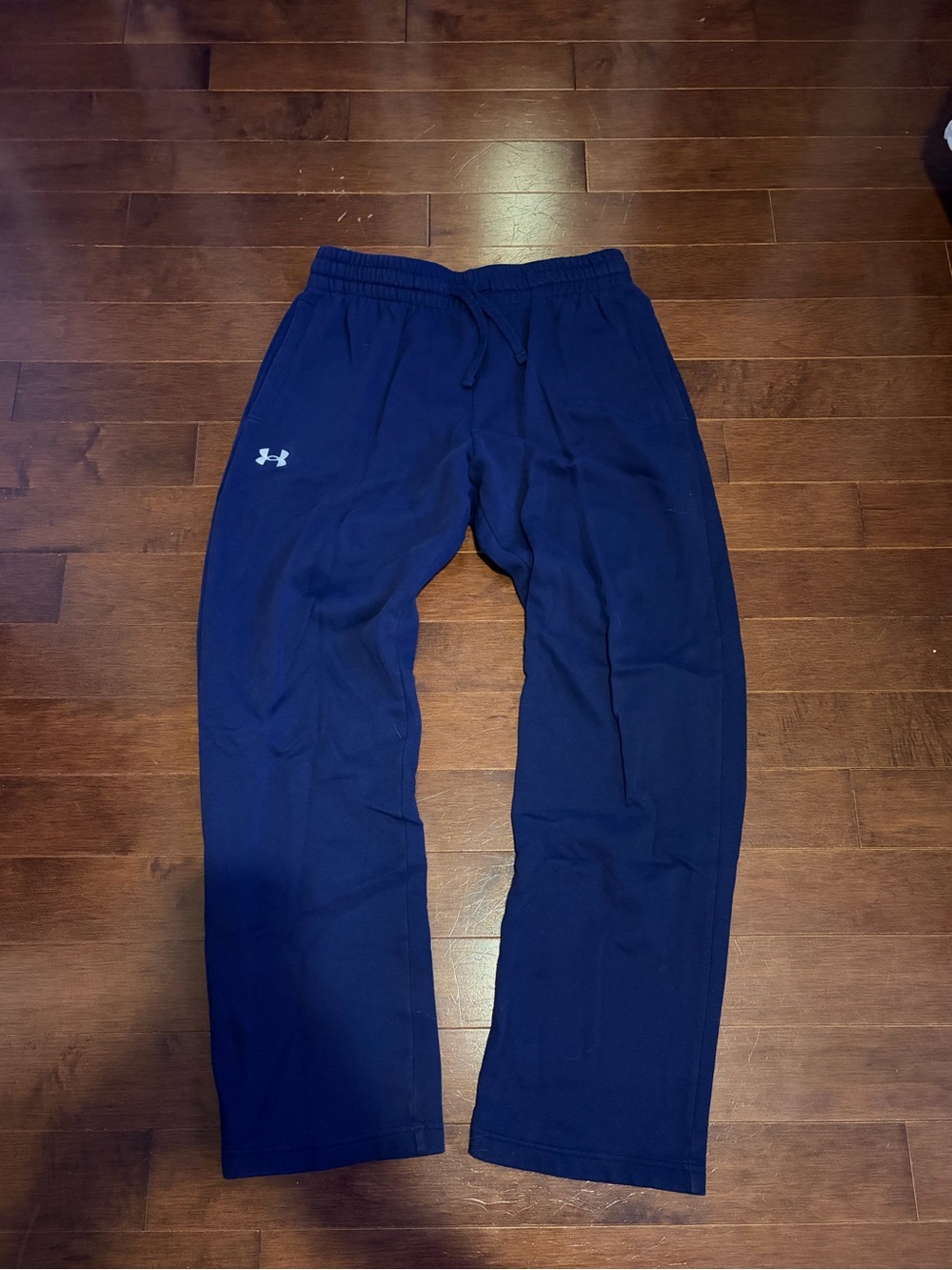 Under Armour Navy Men’s Performance straight leg sweatpants